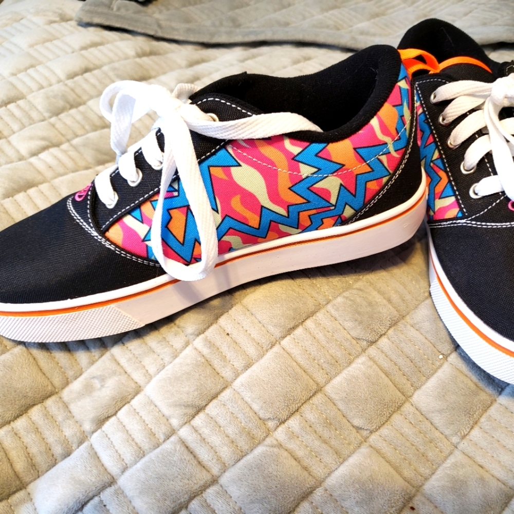 Heeleys multi colored sneakers-NO WHEELS